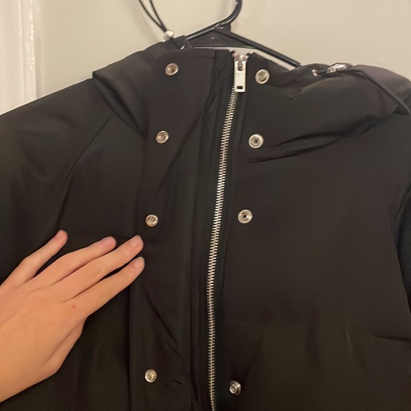 Cropped and hooded Zara puffer coat - Picture 5 of 9